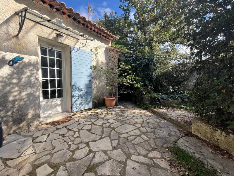 Maison de Charme aux Portes de Saint-Maximin-La-Sainte-Baume – Calme, Espace et Authenticité