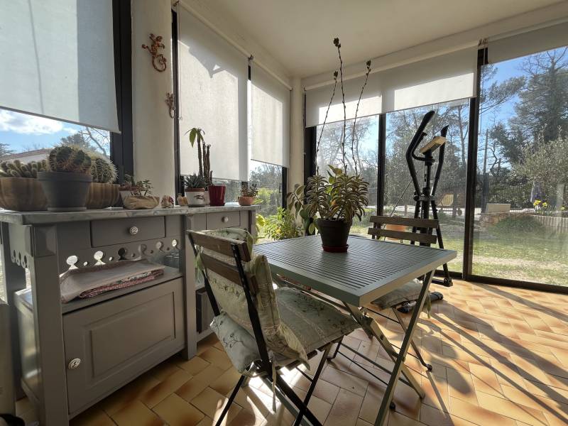 Maison de Charme avec Jardin de 1 400 m² et Piscine Chauffée – Un Cadre de Vie d’Exception à Nans-les-Pins