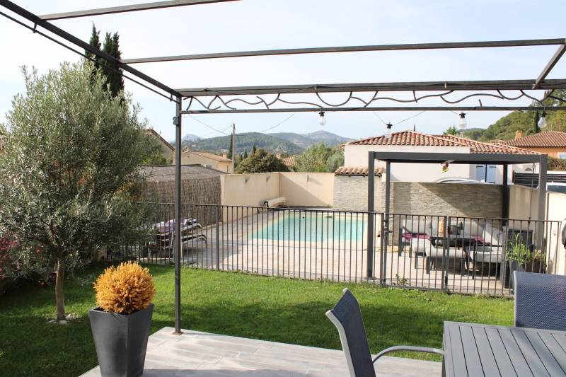 Charmante Villa Contemporaine à Auriol – Confort et Sérénité au Rendez-Vous !