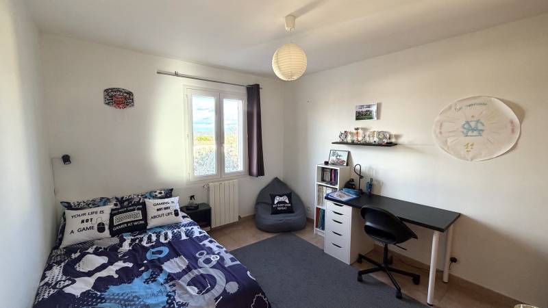 Saint-Maximin-La-Sainte-Baume - Maison familiale moderne et lumineuse en impasse – Calme & confort