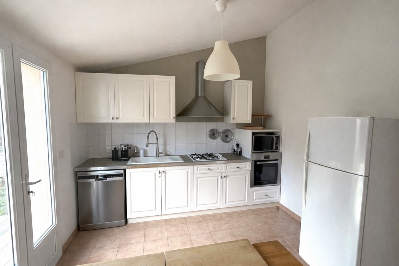 Saint-Maximin-La-Sainte-Baume - Maison familiale moderne et lumineuse en impasse – Calme & confort