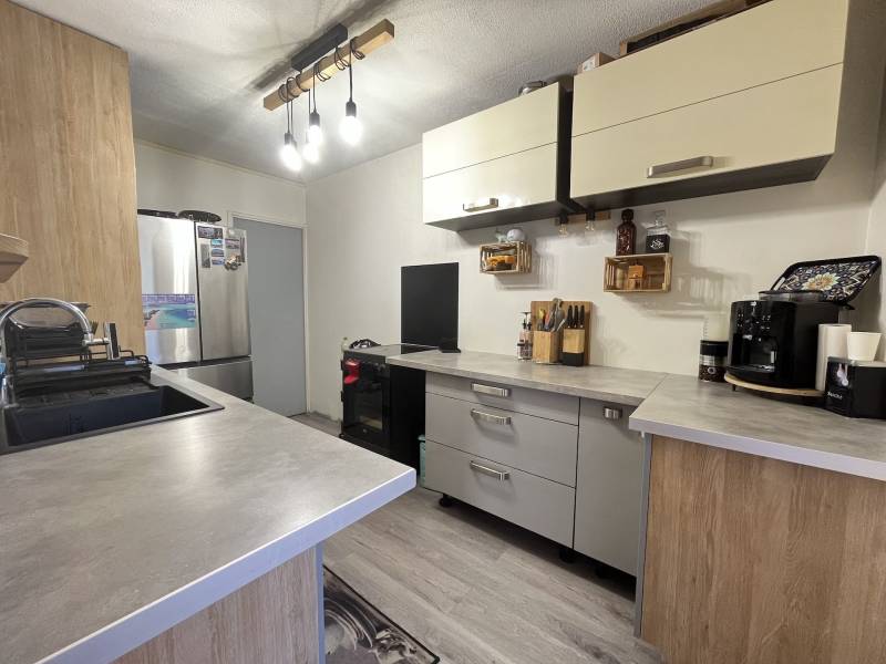 Aubagne – Appartement T3 avec Deux Terrasses & Stationnement Privatif