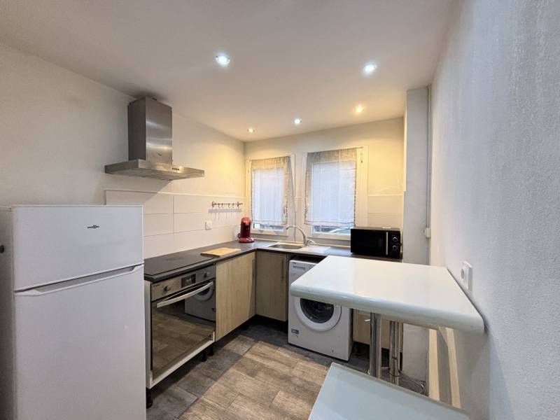 Appartement T4 avec balcon, cave et fort potentiel – Toulon