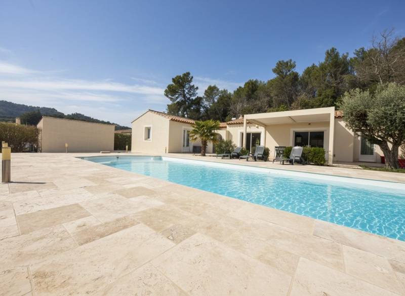 Nans-Les-Pins - Villa de charme avec vue panoramique sur la Sainte-Baume