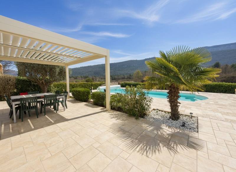 Nans-Les-Pins - Villa de charme avec vue panoramique sur la Sainte-Baume