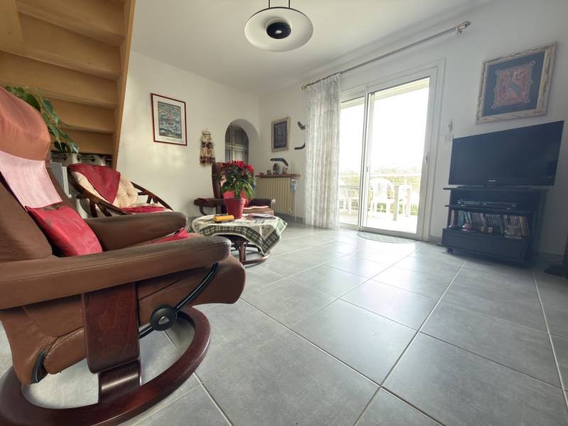 Nans les Pins - Vue panoramique et grand terrain – Maison de caractère à révéler