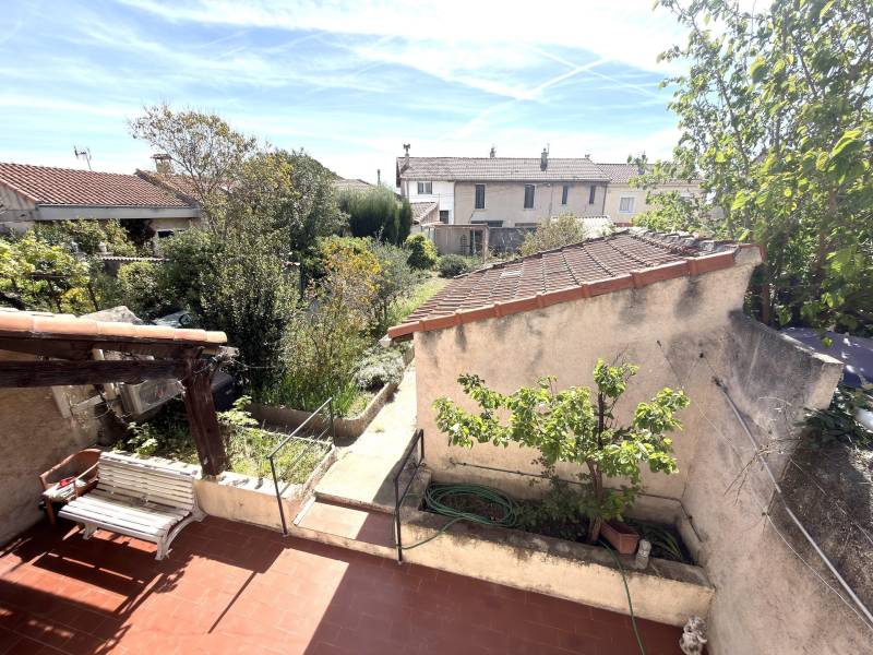 Marseille 15ᵉ, Saint-Louis - Maison familiale avec extérieurs et potentiel