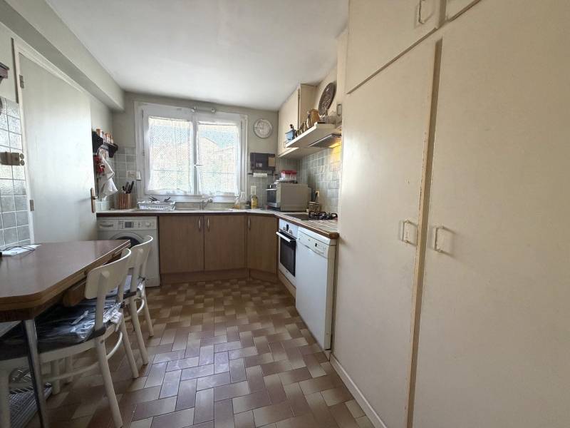 Marseille 15ᵉ, Saint-Louis - Maison familiale avec extérieurs et potentiel