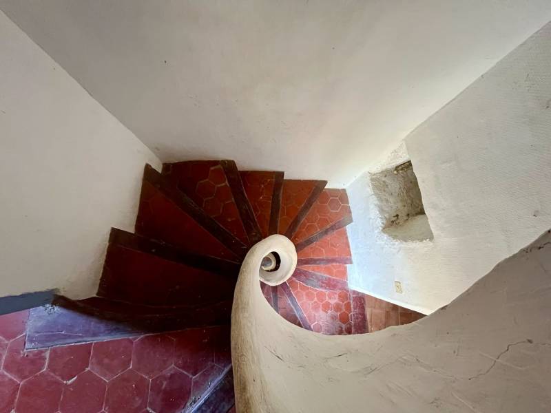 Bastide Authentique à Rénover – Charme et Potentiel au Cœur de la Provence