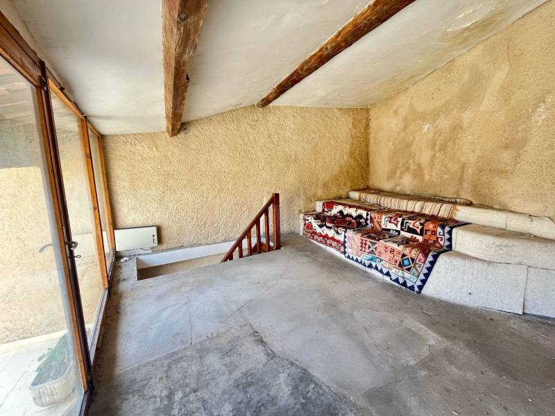 Bastide Authentique à Rénover – Charme et Potentiel au Cœur de la Provence