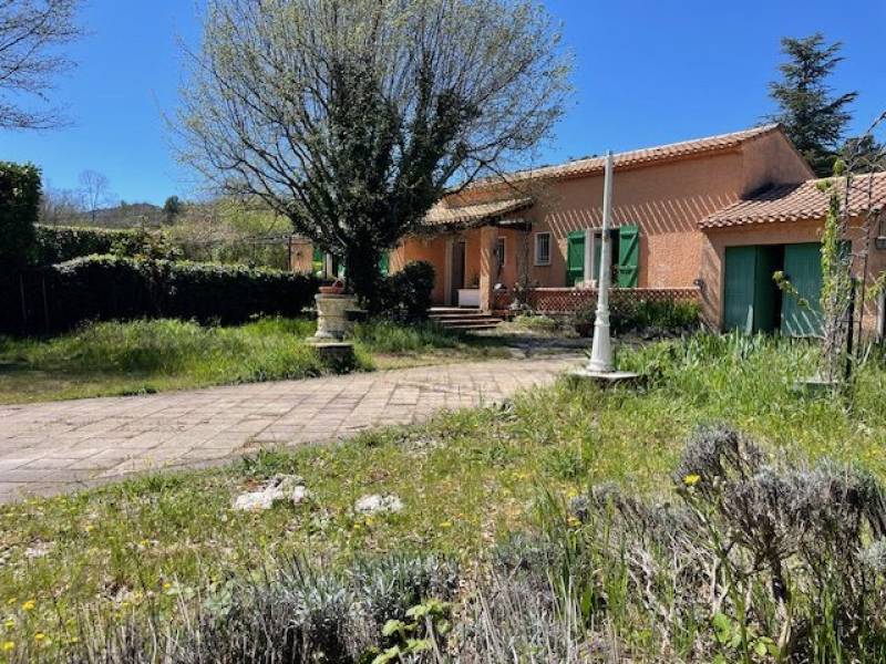 Rare à la Vente – Maison Individuelle avec Vue Panoramique, Piscine et Grand Terrain