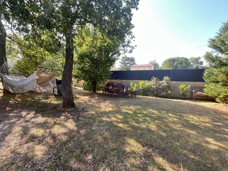Nans-les-Pins - Maison de Plain-Pied avec Jardin & Piscine – À deux pas du village, au calme absolu