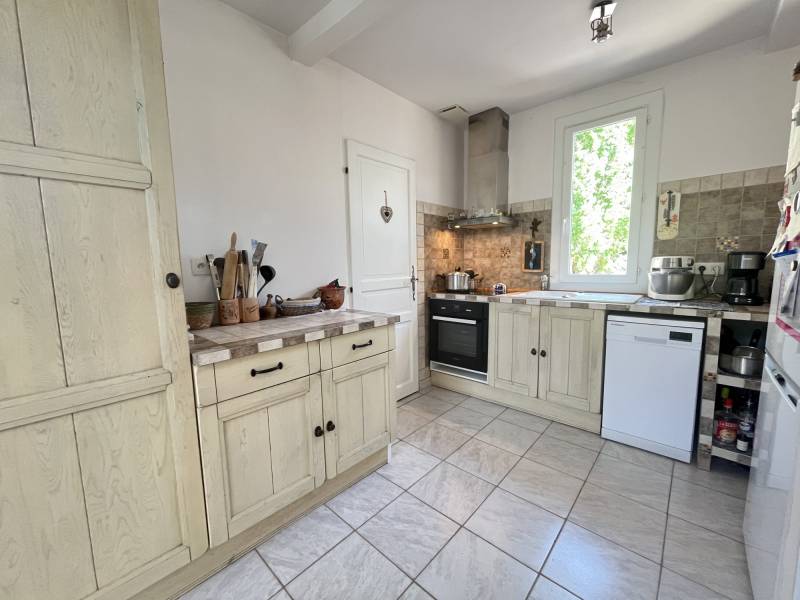 Nans-les-Pins - Maison de Plain-Pied avec Jardin & Piscine – À deux pas du village, au calme absolu