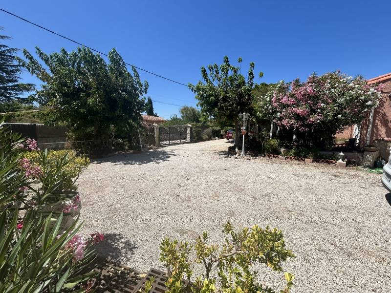 Maison de Plain-Pied avec Jardin & Garage – Pourrières