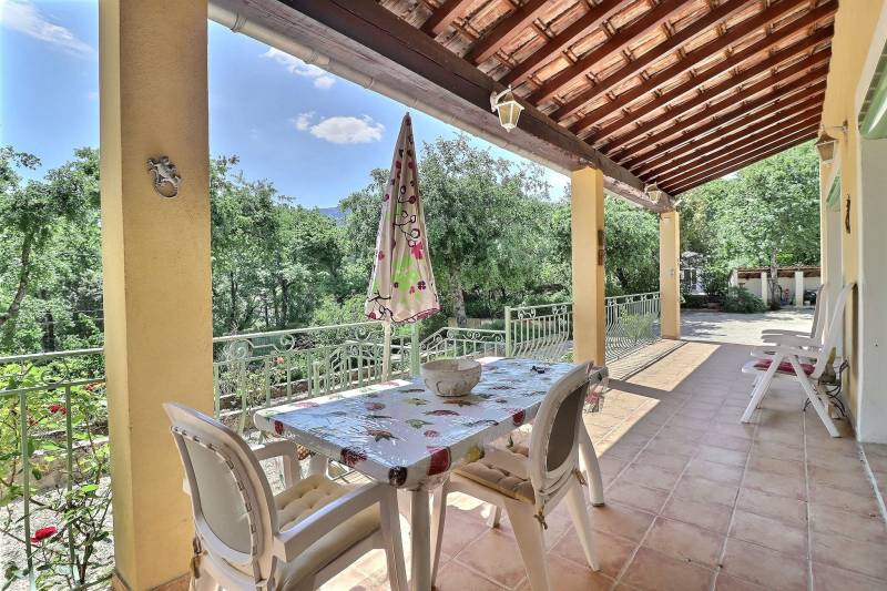 MAISON 4 PIÈCES 115 M² sur une parcelle de 1763 M²