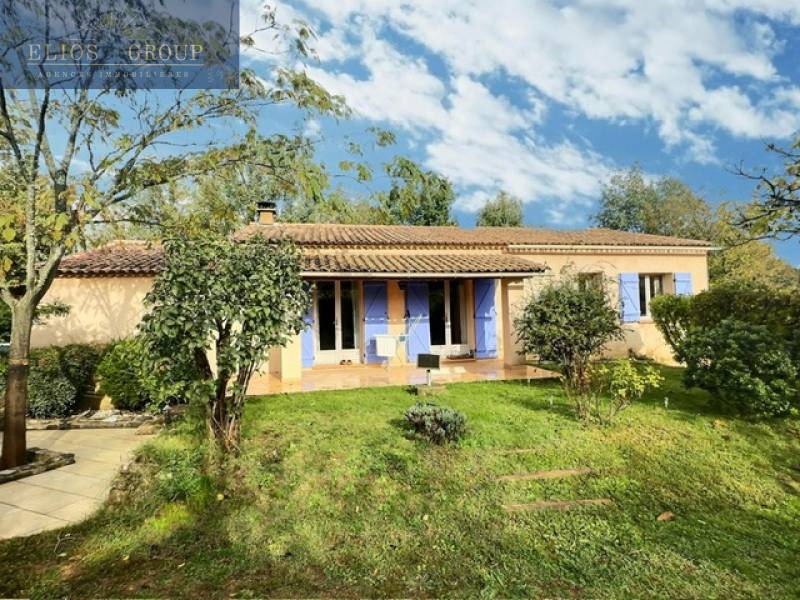 A vendre maison de 95 m² de plain pied sur une parcelle de 1990 m² à NANS-LES-PINS (83860)